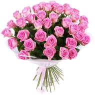 35 розовых роз