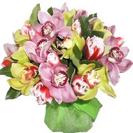 Букет для женщины 60 лет