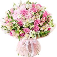 Bouquet of delicate flowers