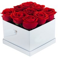 Коробка с розами