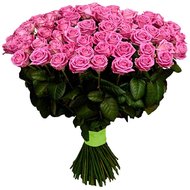 Шикарные розы розового цвета