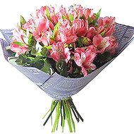 Букет из розовых цветов