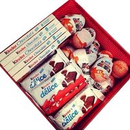 Коробка kinder surprise