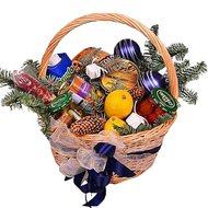 Новогодняя корзина с продуктами