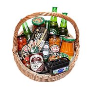 Продуктовая корзина в подарок мужчине