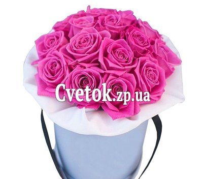 15 розовых роз в коробке