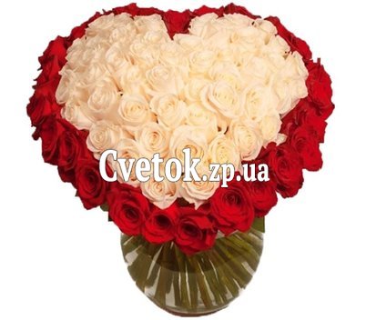 Букет из роз сердечком