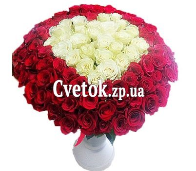 Букет сердце роз