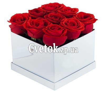 Коробка с розами