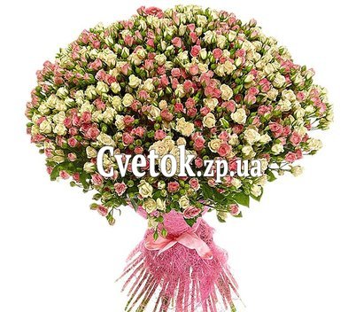 Огромный букет кустовых роз