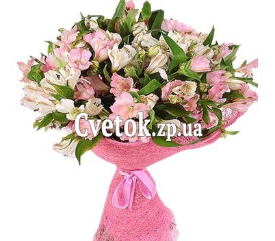 Поздравительный букет цветов