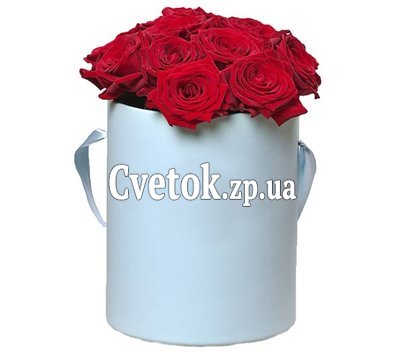 15 роз в шляпной коробке