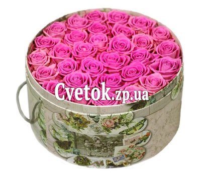 31 розовая роза в коробке