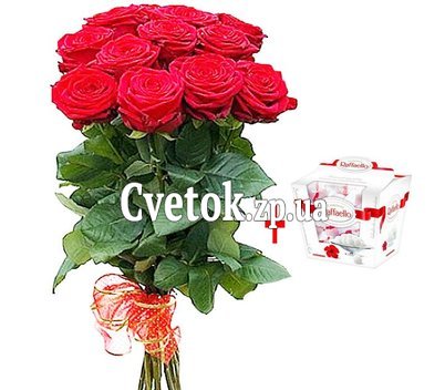 Букет цветов со сладостями