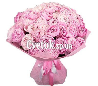 Букет розовых пионов