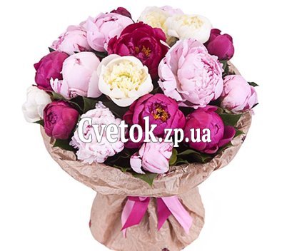 Букет с пионами