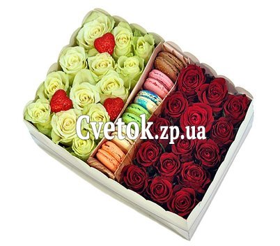 Цветы и макаруны