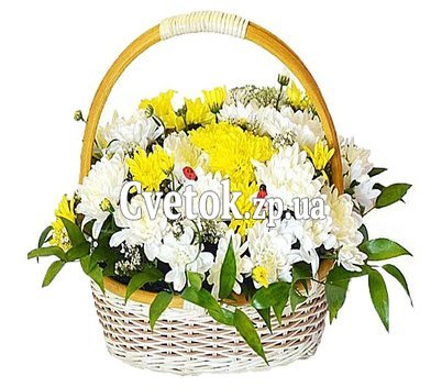 Цветы в корзине