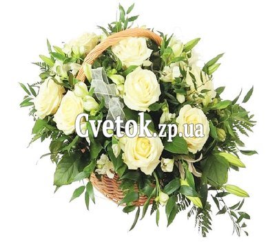 Композиция из белых цветов