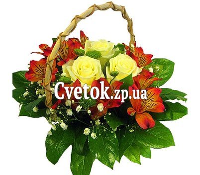 Композиция из живых цветов