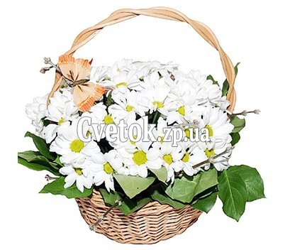 Композиция в корзине из хризантем