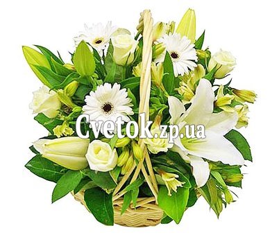 Корзина из живых цветов