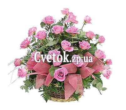 Корзина розовых роз