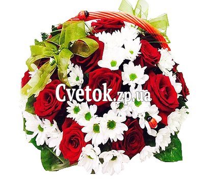 Корзина с живыми цветами