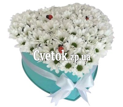 Сердечко из цветов