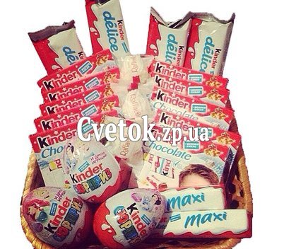 Сладости в коробке