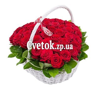 Восхитительная корзина красных роз