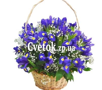 Букет ирисов в корзине