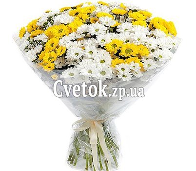 Букет из белых и желтых хризантем