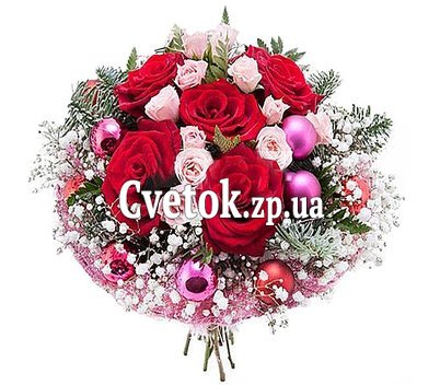 Букет на Новый год с новогодним декором