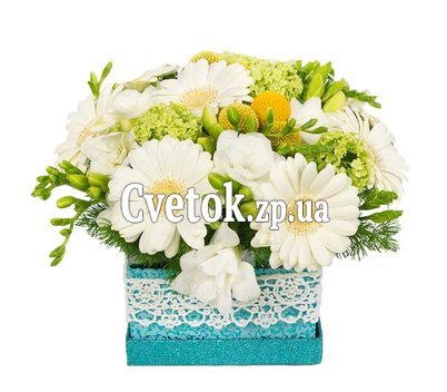 Букет в квадратной коробке