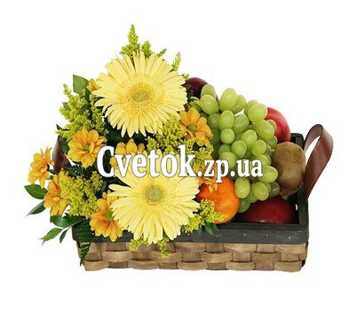 Цветы и корзина с фруктами