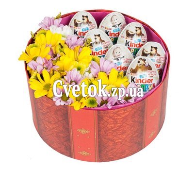Коробка цветов с киндерами