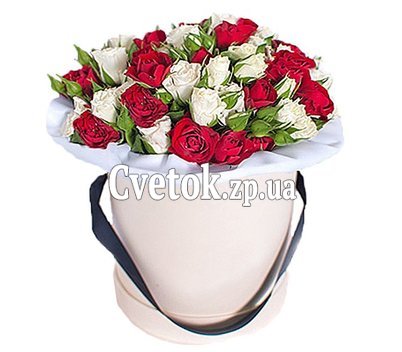 Коробка з квітами