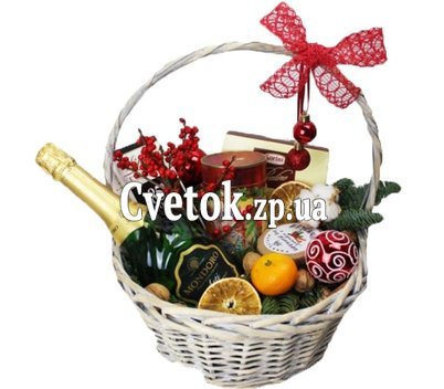 Кошик до Нового року з солодощами