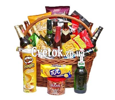 Basket with beer and nuts for men