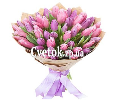 Красивый букет из тюльпанов