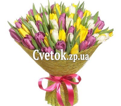 Круглый букет из тюльпанов
