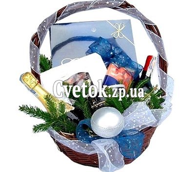 Новорічна подарунковий кошик з цукерками