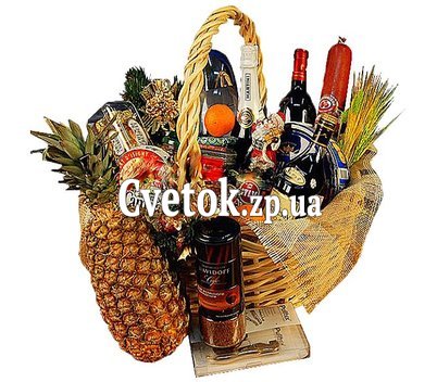 Подарункова корзина на Новий рік