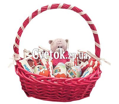 Подарочная корзина ребенку с мишкой