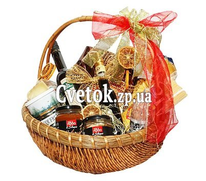Продуктовая подарочная корзина для мужчины