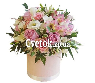 Happy birthday flowers in a box