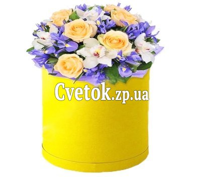 С днем рождения девушке цветы в коробке