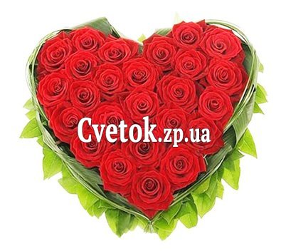 Сердце красных роз