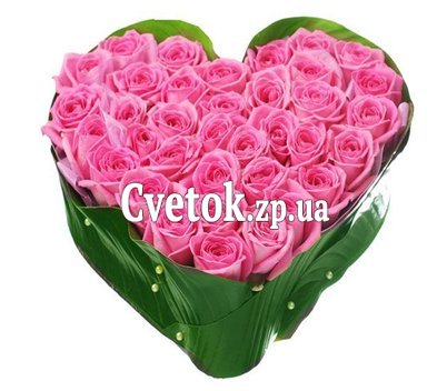 Сердечко из розовых роз